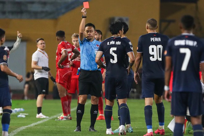 Vietnamese football’s enfant terrible: How violence is eclipsing Doan Van Hau’s talent- Ảnh 6.