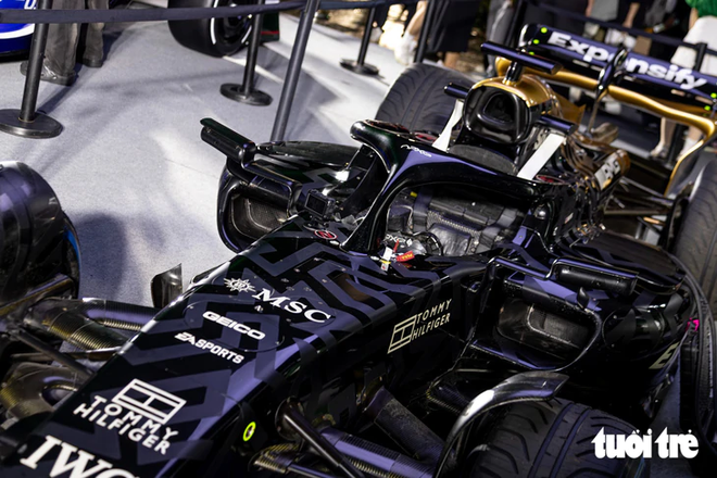 ‘F1 race car’ from Hollywood film F1 The Movie arrives in Vietnam - Ảnh 7.