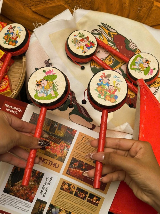 Old-school lanterns, young hands: Reviving Mid-Autumn memories in Ho Chi Minh City- Ảnh 12.