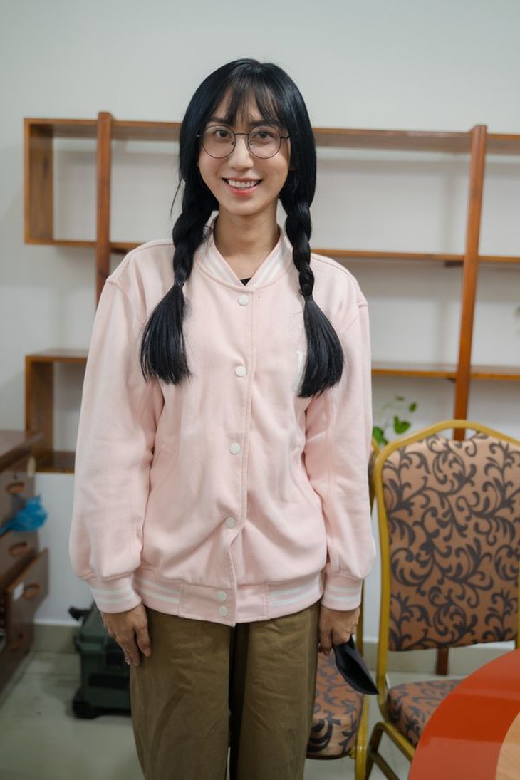 Sự thật Lynk Lee ế show, đi bán nước dạo kiếm sống