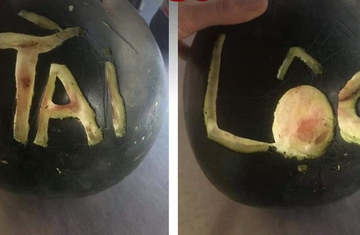 Khắc dưa hấu chưng Tết, kiếm 4 - 5 triệu đồng mỗi ngày - Ảnh 10.