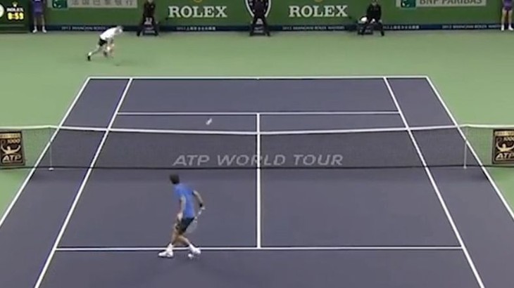 Pha xử lý đỉnh cao của Federer khiến Murray chạy ná thở