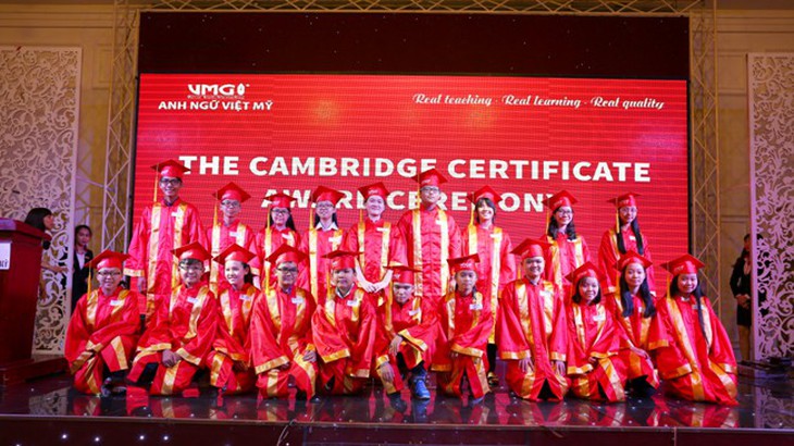 Gần 800 học viên của VMG nhận chứng chỉ Anh văn quốc tế - Ảnh 1. Gần 800 học viên của VMG nhận chứng chỉ Anh văn quốc tế - Ảnh 1.