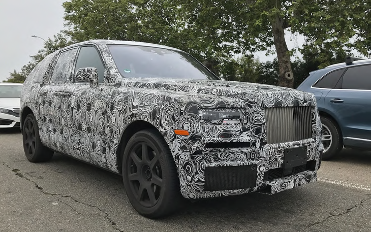 Thử chạm ‘viên kim cương thô’ Rolls-Royce Cullinan - Ảnh 1.