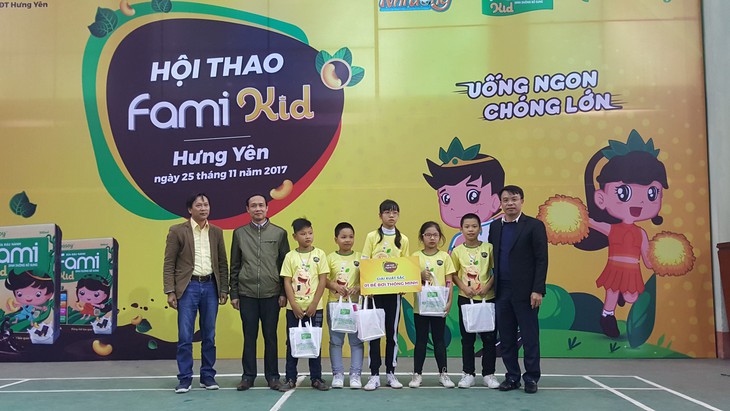 Hội thao Fami Kid tiếp tục sôi động tại Hưng Yên - Ảnh 3.