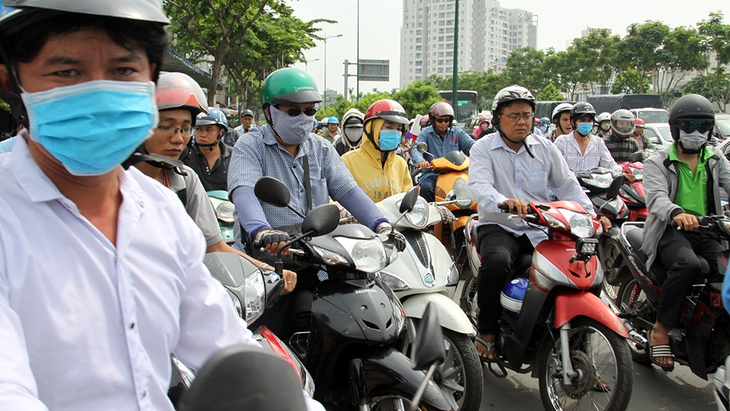 Xe cộ lại kẹt cứng ở vòng xoay Nguyễn Kiệm - Nguyễn Thái Sơn - Ảnh 4.