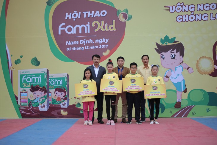 Hội thao Fami Kid bùng nổ tại Nam Định - Ảnh 3.