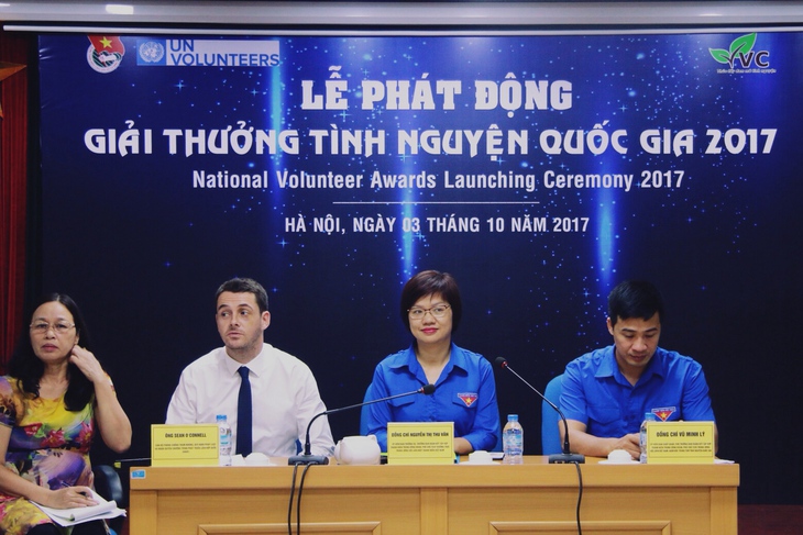 Giải thưởng Tình nguyện quốc gia 2017 tôn vinh người vì cộng đồng - Ảnh 1. Giải thưởng Tình nguyện quốc gia 2017 tôn vinh người vì cộng đồng - Ảnh 1.