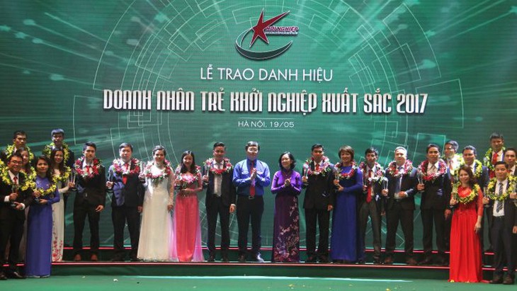 Doanh nhân: học cả cuộc đời! - Ảnh 2. Doanh nhân: học cả cuộc đời! - Ảnh 2.