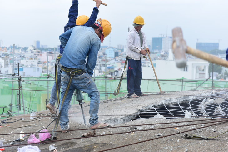 Bắt đầu tháo dỡ 1 trong 7 thủy đài cổ tại Sài Gòn - Ảnh 15.