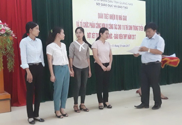 Được tự chọn trường dạy, thầy cô vui như hội - Ảnh 1. Được tự chọn trường dạy, thầy cô vui như hội - Ảnh 1.