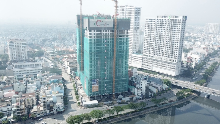 Văn phòng đa năng hút khách trong ngày mở bán - Ảnh 2.