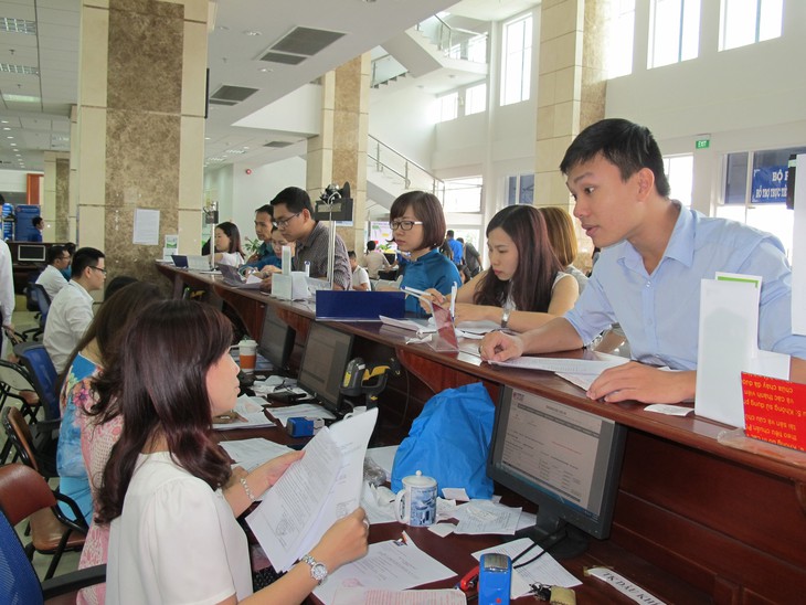 Thu ngân sách cả nước 10 tháng mới đạt 74,3% - Ảnh 1.