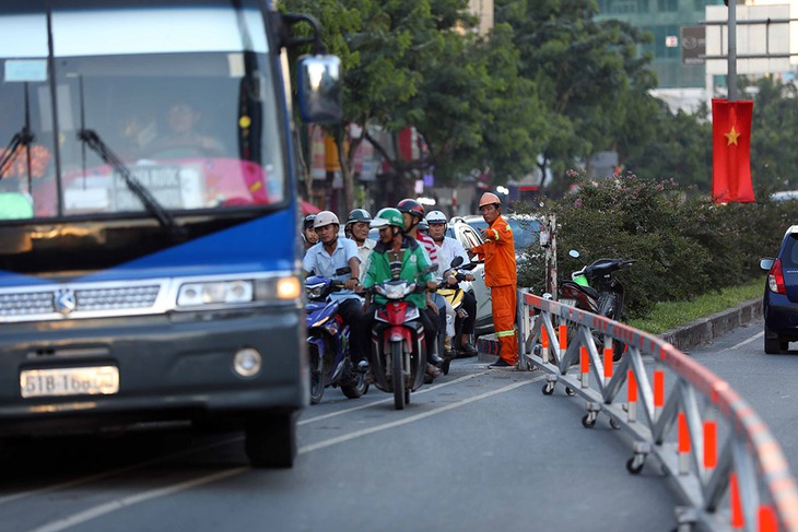 Thí điểm phân luồng đường Cộng Hòa: thất thủ toàn tập - Ảnh 9.