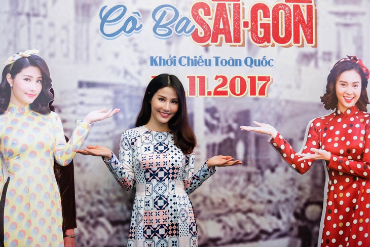 Đông Nhi mặc áo dài hát Ai yêu Cô Ba Sài Gòn! - Ảnh 7.