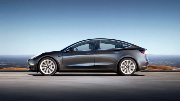 Holzhausen - người sáng tạo những thiết kế tuyệt tác của Tesla - Ảnh 6. Holzhausen - người sáng tạo những thiết kế tuyệt tác của Tesla - Ảnh 6.