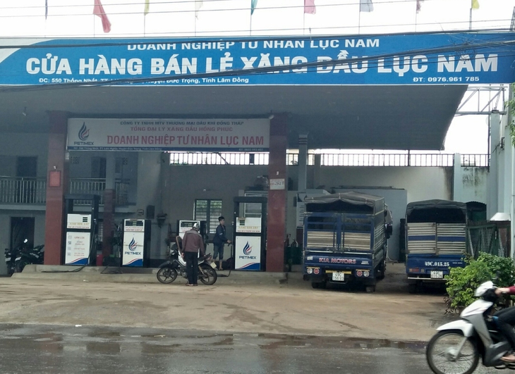 Phạt 300 triệu công ty bán hơn 5.500 lít xăng dỏm