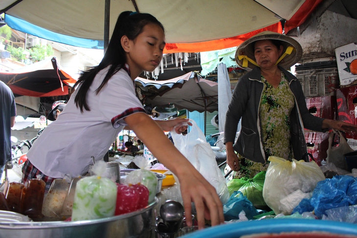 Học bổng đèn đom đóm: Em thích làm họa sĩ - Ảnh 1.