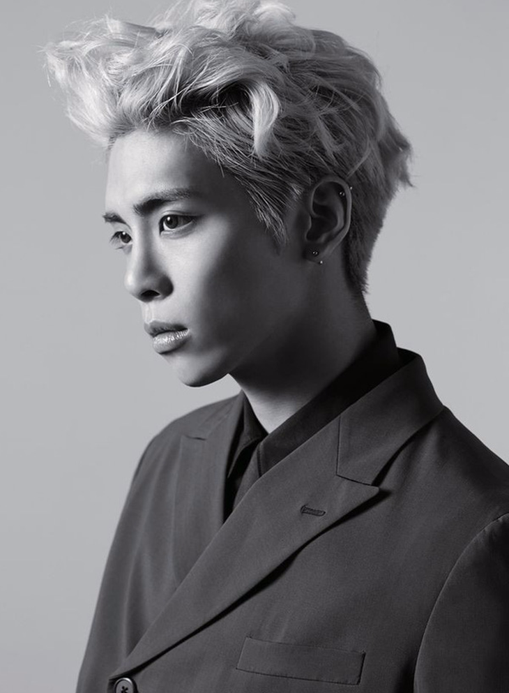 Rộ tin fan Jonghyun (SHINee) tự tử, cộng đồng kêu gọi bình tĩnh - Ảnh 1.