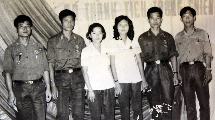 Tử chiến trên không: Phim về không tặc ở Việt Nam, vì sao tên đạo diễn đầy bí ẩn? - Ảnh 6.