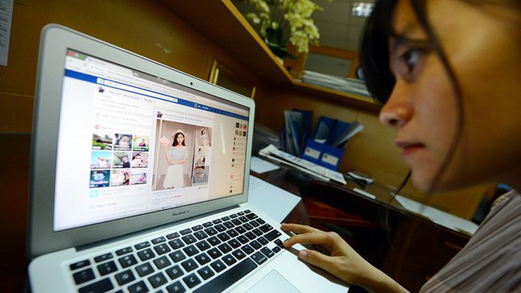 Bộ Tài chính muốn kiểm soát thuế Facebook, Google qua Napas - Ảnh 1.