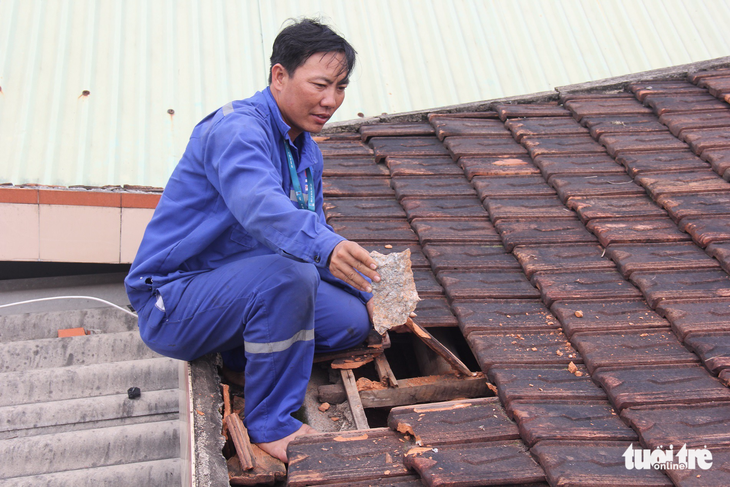 Nổ mìn phá đá làm hỏng nhà dân: Đình chỉ chỉ huy công trường - Ảnh 3.