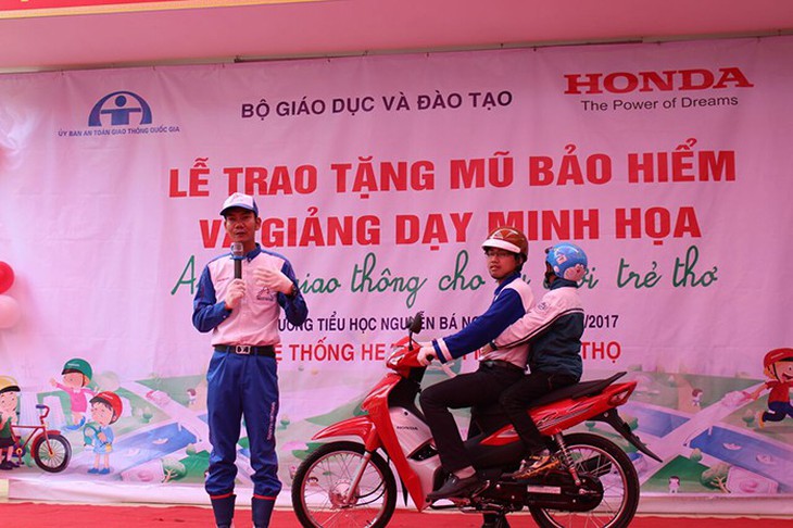 Tích cực triển khai các hoạt động giáo dục an toàn giao thông - Ảnh 1.