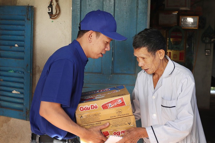 Mang ngày tươi sáng đến với người dân biên giới - Ảnh 8.