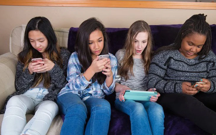 Mạng xã hội làm bạn trẻ… dễ 'ném đá' bất cứ ai phản bác, tranh luận ý kiến - Ảnh 4.