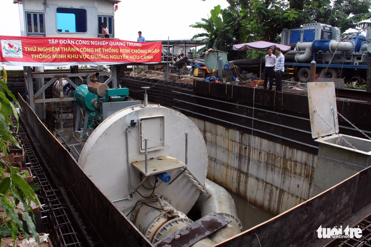 Siêu máy bơm chưa hoạt động do phó Giám đốc Trung tâm chống ngập không đến! - Ảnh 1.