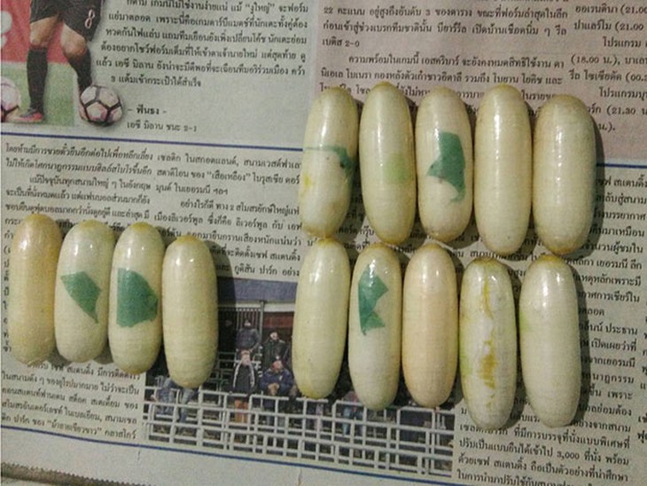 Bắt giữ nghi can nuốt hơn 1 kg cocaine trong dạ dày - Ảnh 1.