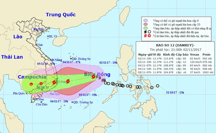 Bão số 12 tiếp tục mạnh lên, cách bờ biển Khánh Hòa 680km - Ảnh 1.