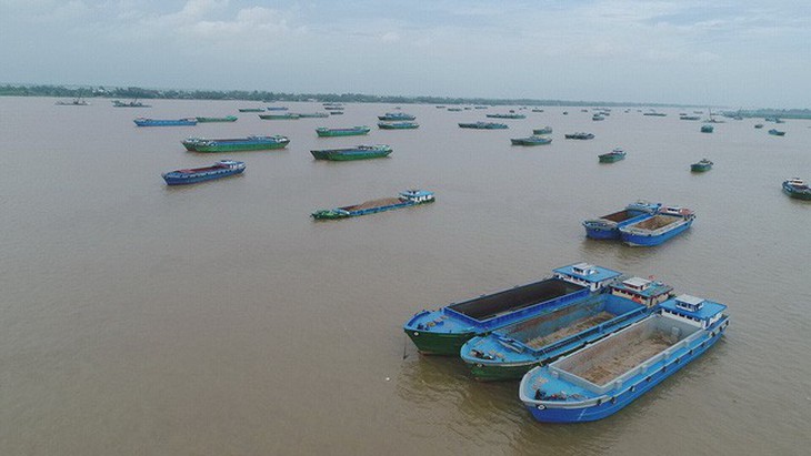 Cát: nơi lo thiếu, nơi sợ đầu cơ - Ảnh 2.