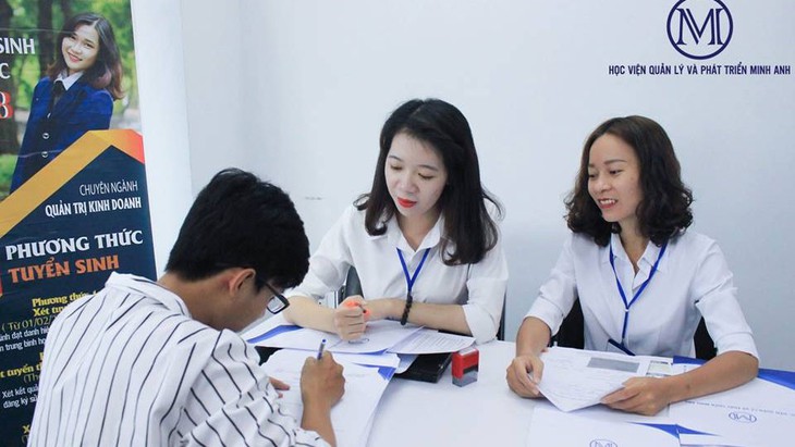 Công ty... tuyển sinh đại học chính quy? - Ảnh 1.