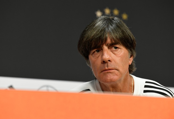 Báo chí Đức kêu gọi sa thải Joachim Loew - Ảnh 1.