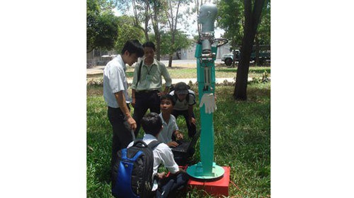 Phòng thí nghiệm mở của những người trẻ - Ảnh 1.