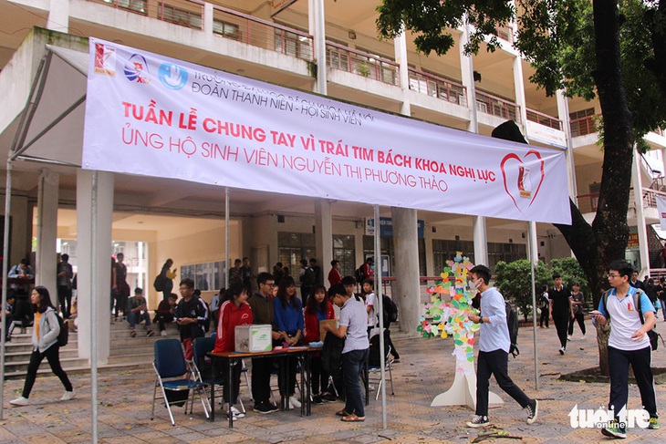 Trên giường bệnh, phải cười để bố mẹ bớt đau lòng - Ảnh 5. Trên giường bệnh, phải cười để bố mẹ bớt đau lòng - Ảnh 5.