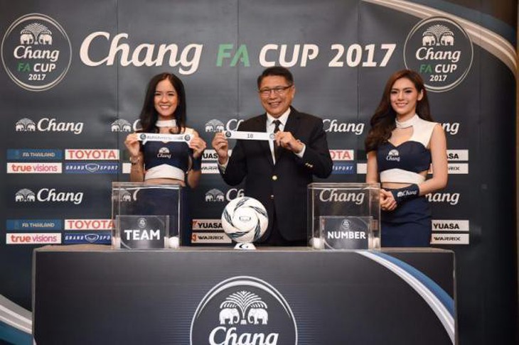 Bị sa thải, tổng thư ký Hiệp hội Bóng đá Thái dọa tung hê chuyện hậu trường - Ảnh 1.