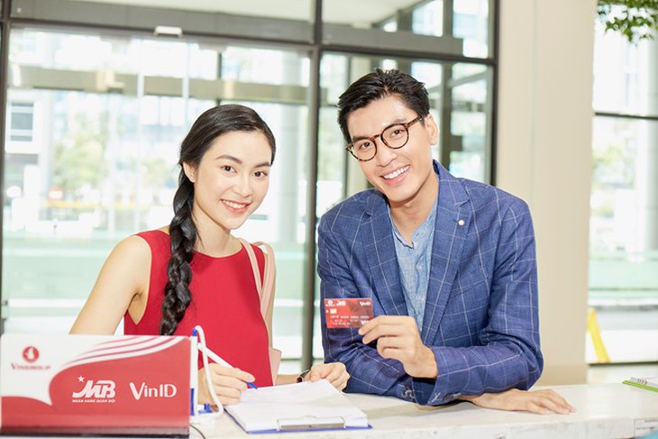 Khi những ông lớn bắt tay để phục vụ người dùng - Ảnh 2. Khi những ông lớn bắt tay để phục vụ người dùng - Ảnh 2.