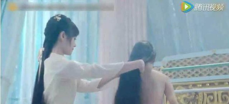 Hé lộ đằng sau những màn tắm trên phim ảnh - Ảnh 5. Hé lộ đằng sau những màn tắm trên phim ảnh - Ảnh 5.
