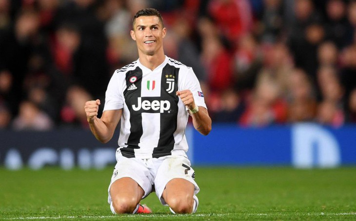 Vượt Selena Gomez, Cristiano Ronaldo 