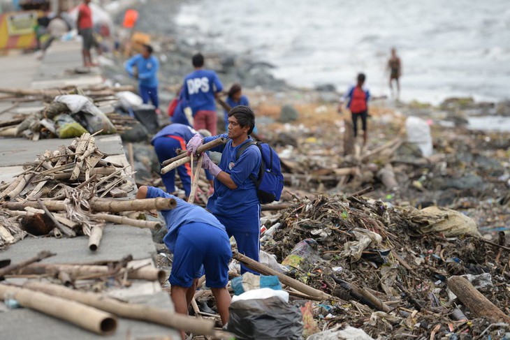 Ít nhất 30 người Philippines bị vùi lấp do bão Yutu - Ảnh 3.