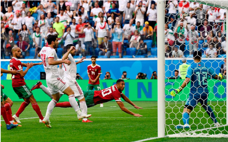 World Cup trong mắt tôi: Trận quyền anh và cú tự knock-out - Ảnh 1.