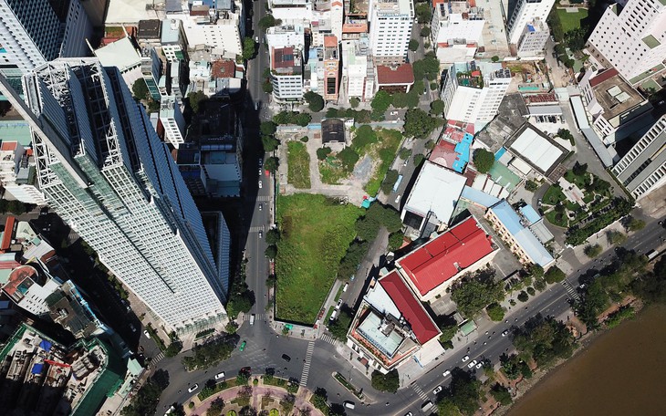 Cận cảnh khu đất vàng 6.000m2 bị 