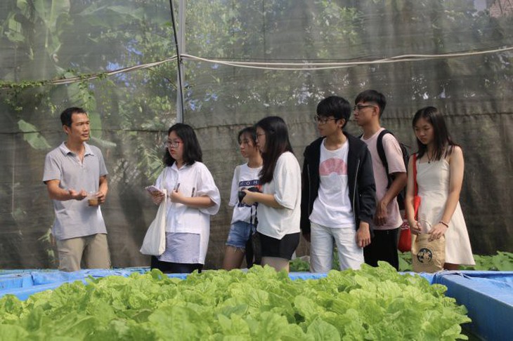 Lớp 11 học gì về kinh tế? - Ảnh 1. Lớp 11 học gì về kinh tế? - Ảnh 1.