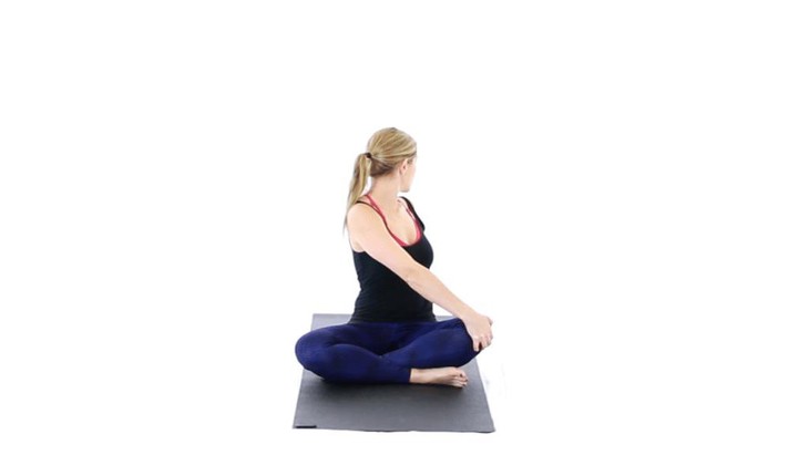 Bài tập yoga chữa thoát vị đĩa đệm - Ảnh 5.