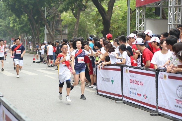 Giải chạy Kizuna Ekiden: Ngày hội thể thao vui vẻ - Ảnh 20.