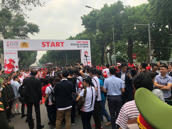 Giải chạy Kizuna Ekiden: Ngày hội thể thao vui vẻ - Ảnh 32.