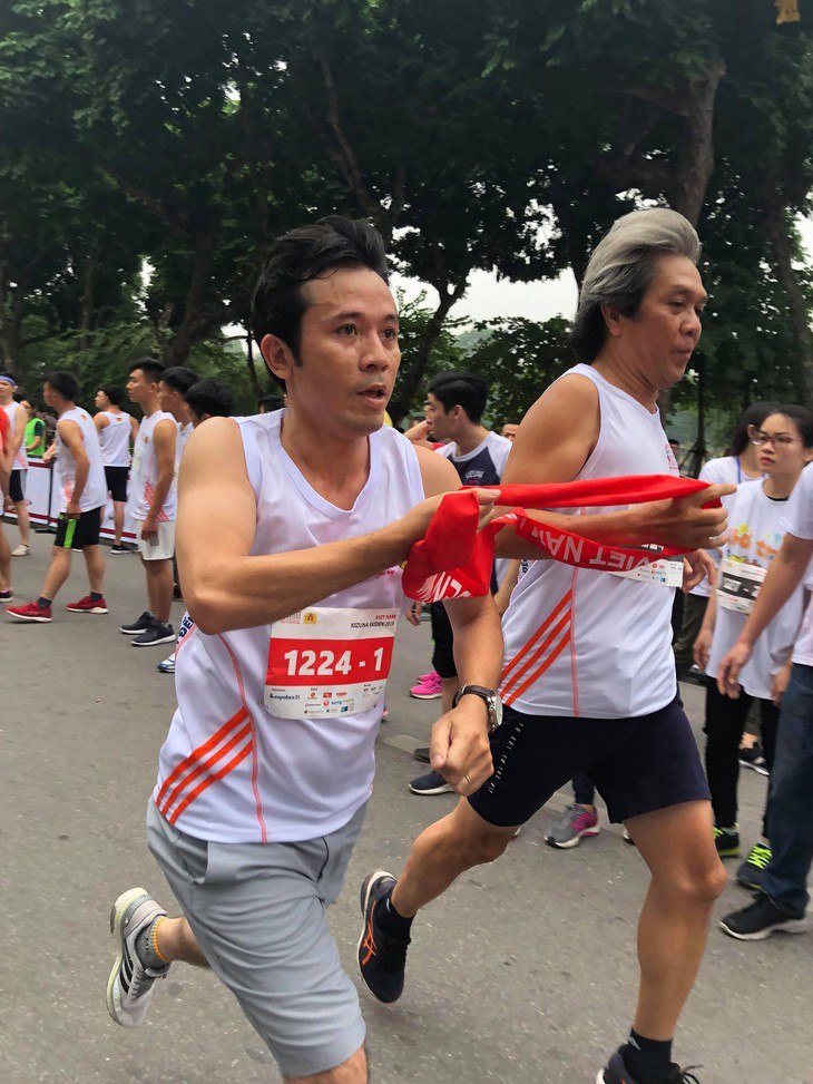 Giải chạy Kizuna Ekiden: Ngày hội thể thao vui vẻ - Ảnh 24.