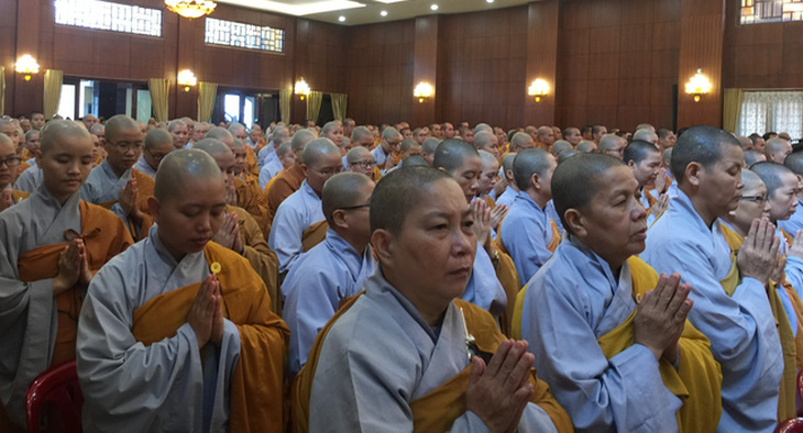 Cầu siêu cho nạn nhân tử vong vì tai nạn giao thông - Ảnh 3.